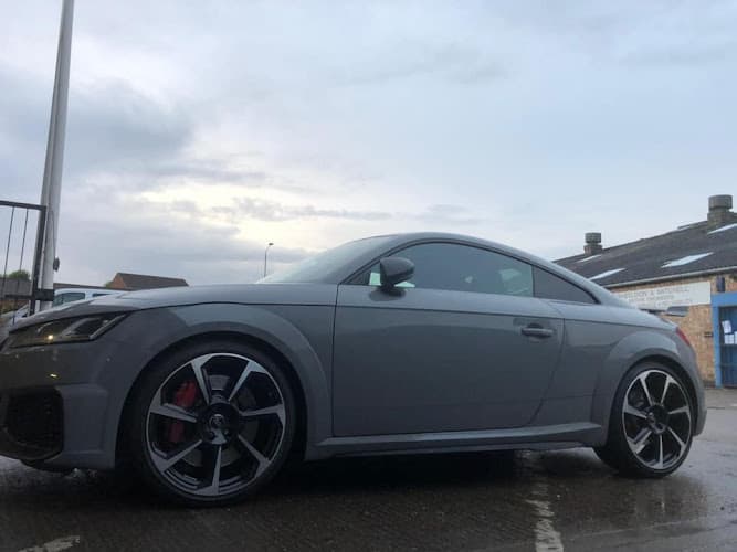 Business listing image