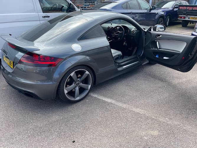 Business listing image